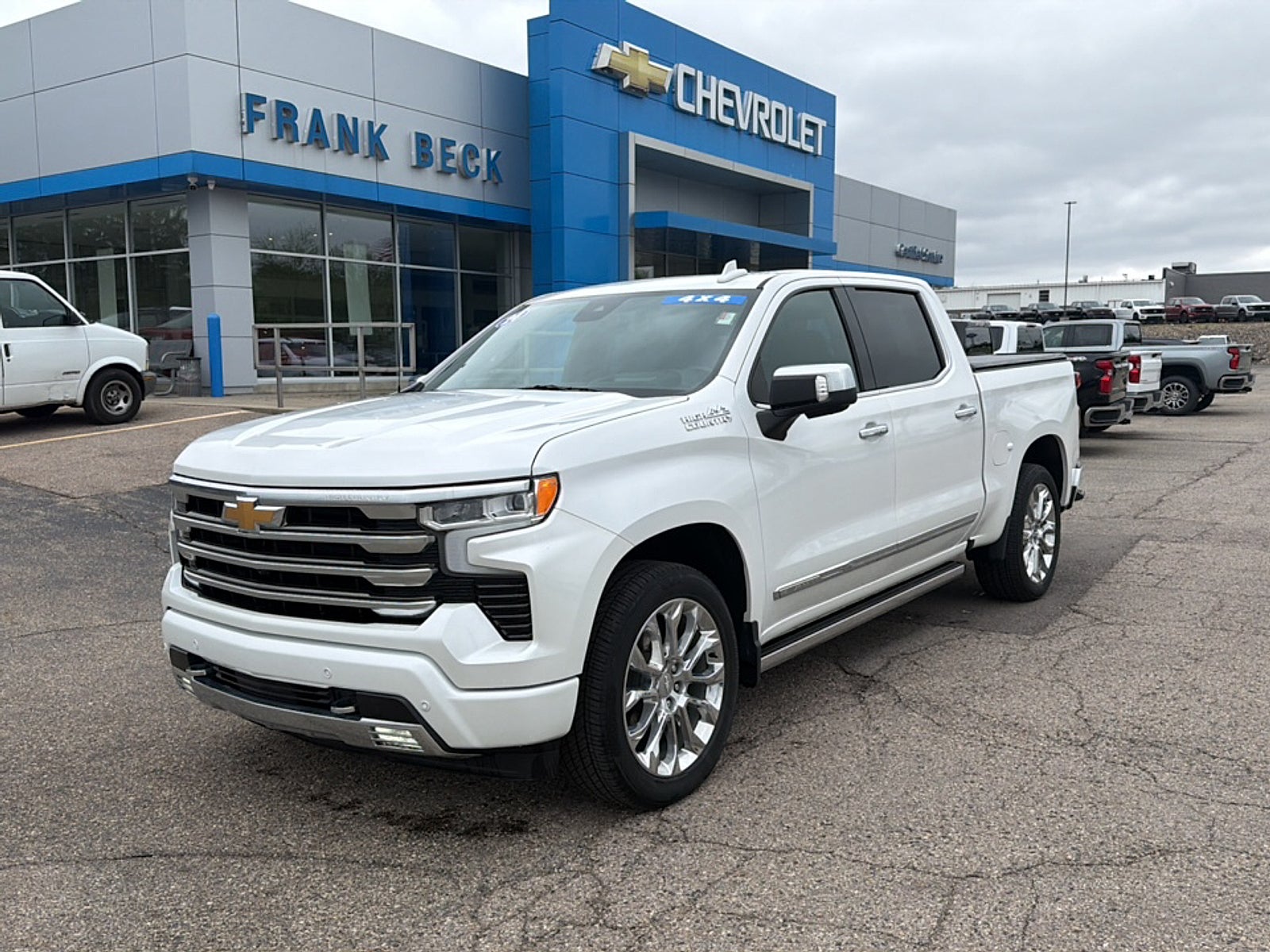 2024 Chevrolet Silverado 1500 High Country in Iridescent Pearl Tricoat — front three-quarter view