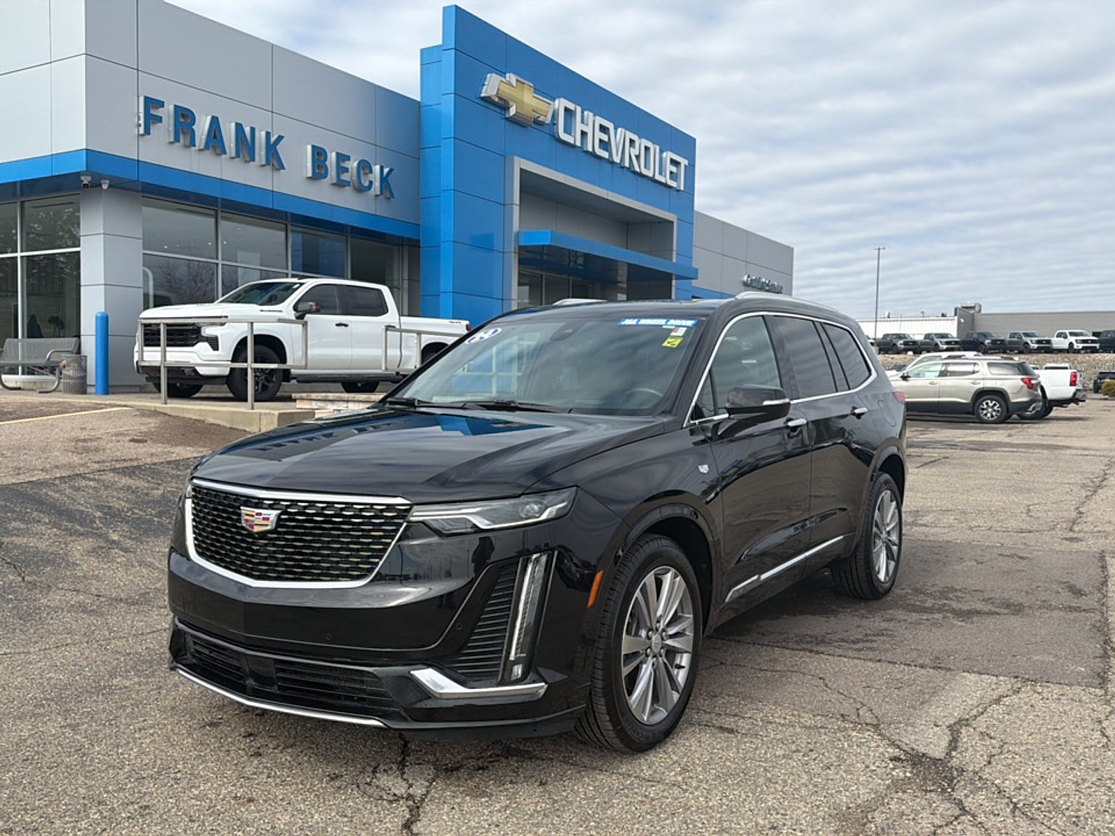 2024 Cadillac XT6 Premium Luxury in Stellar Black Metallic — front three-quarter view
