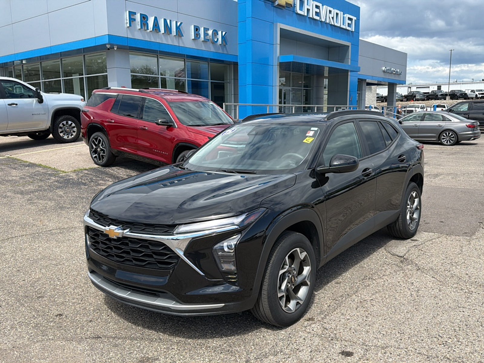 2025 Chevrolet Trax LT in Mosaic Black Metallic — front three-quarter view